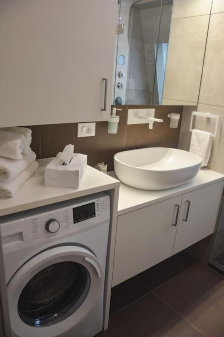 Moderne Ferienwohnung 梅拉诺 外观 照片